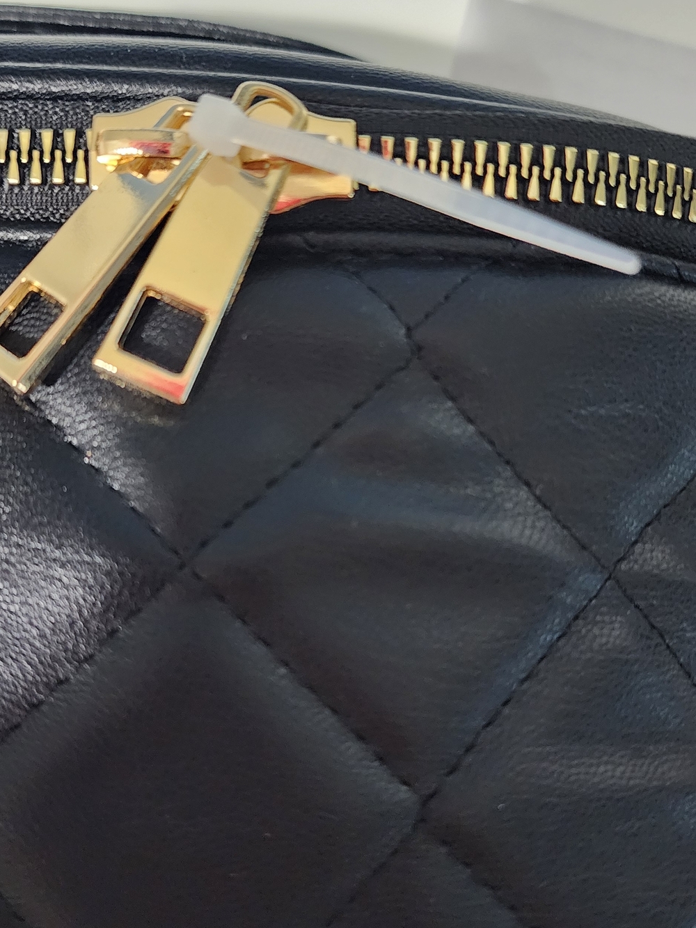 Quilted Black Leatherette Vanity Case with Gold Hardware - Picture 7 of 12
